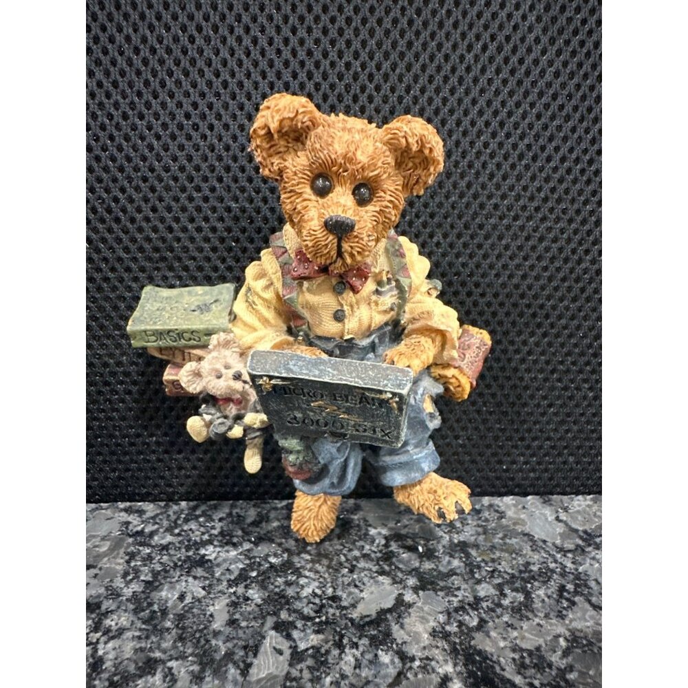Boyds Bears Micro Bear 3000-SIX Figurine Vintage 1996 TBC With Books